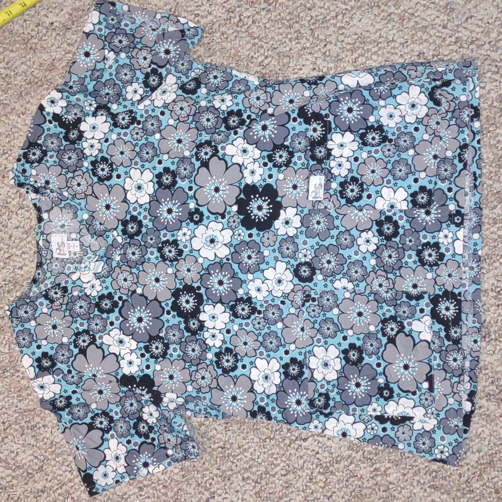 Floral peaches for size extra large scrub shirt